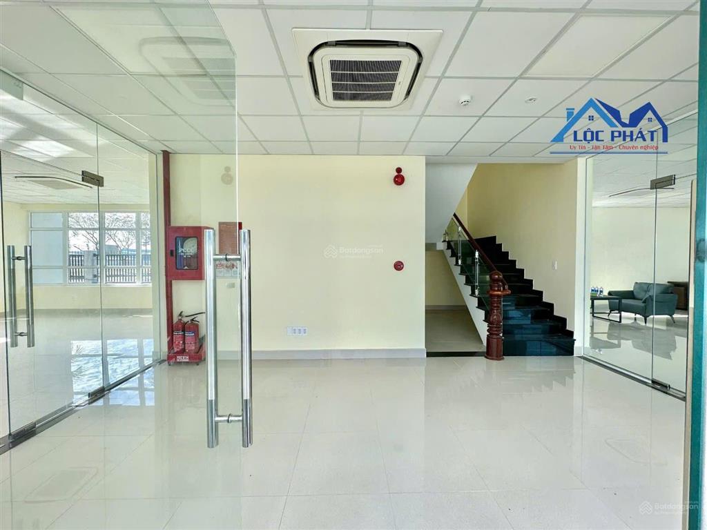 Cho thuê nhà xưởng kcn long thành đồng nai 2400m2 giá 312 triệu/tháng