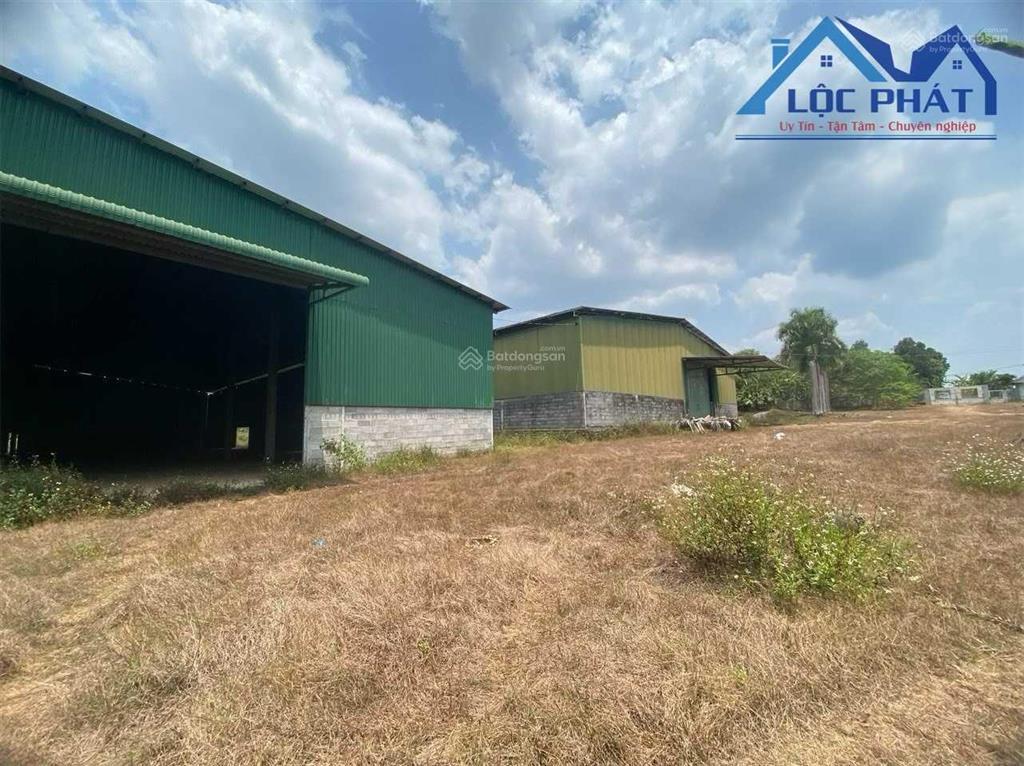 Bán đất nhà xưởng huyện thống nhất đồng nai 23.603m2 có 3000m2 đất skc giá 28 tỷ  0933 725 ***