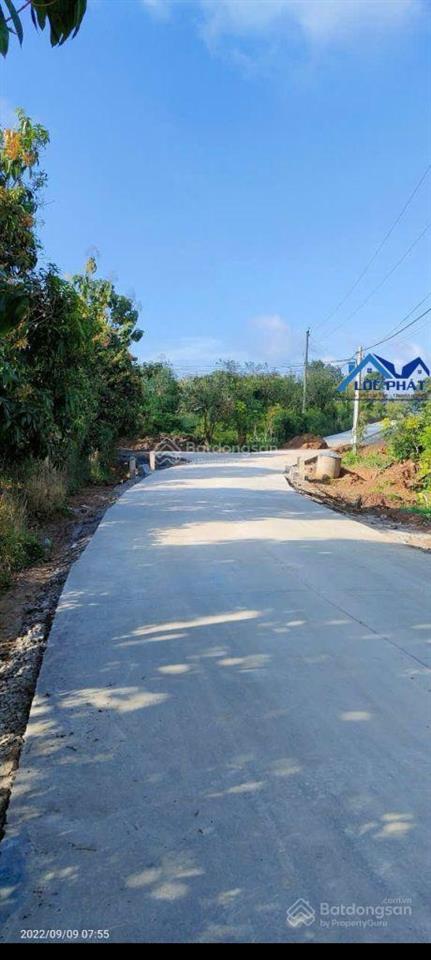 Bán lỗ lô đất vườn xoài diện tích 41.548m2 tại đinh quán tp đồng nai đang giá bán 14,2 tỷ.