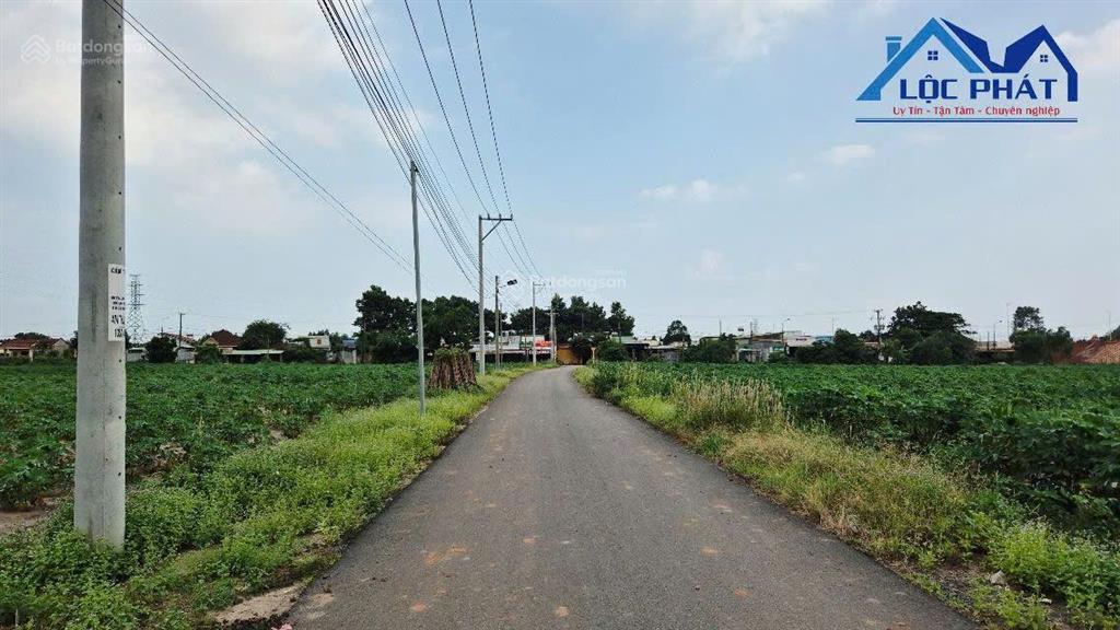 Bán đất tại long thành, diện tích 15000m2, quy hoạch full skc, giá 60 tỷ giảm còn 54 tỷ