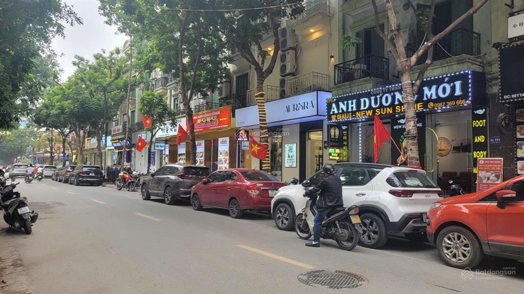 Cần bán gấp liền kề kđt mỹ đình sông đà, dt 91m2 x 4t và 1 hầm nhà 2 mặt thoáng. giá 42 tỷ