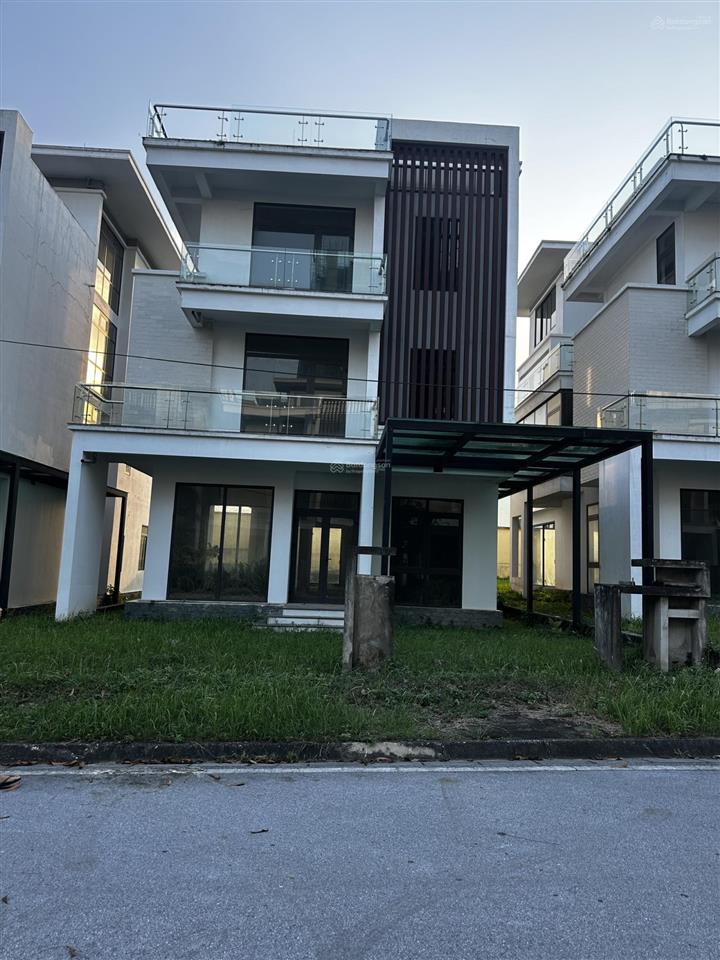 Chính chủ bán biệt thự đơn lập phú cát city, dtsd 370m2