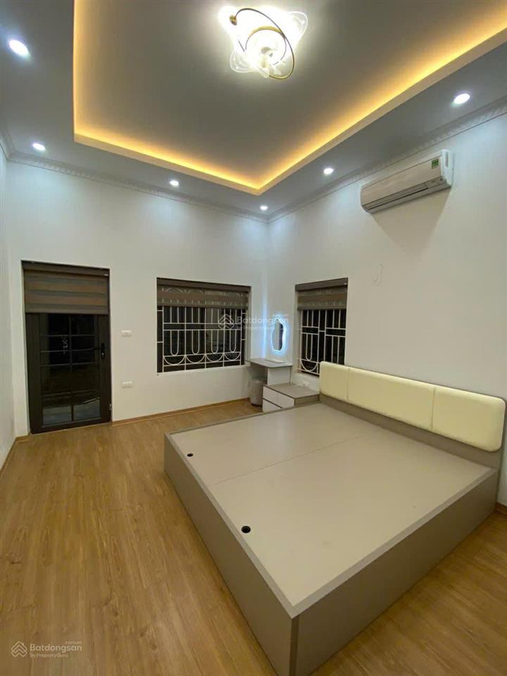 Chính chủ cần bán gấp căn nhà mới coong khu phân lô  lô góc  ngõ thông số 22 ngõ 159 phố hm.