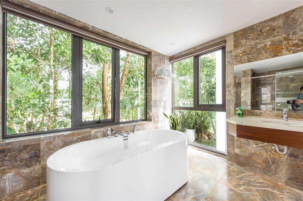 Villa 300m2 anh vũ view hồ có hầm full tiện ích xông hơi ướt + khô, bể sục onsen jacuzzi thảo dược