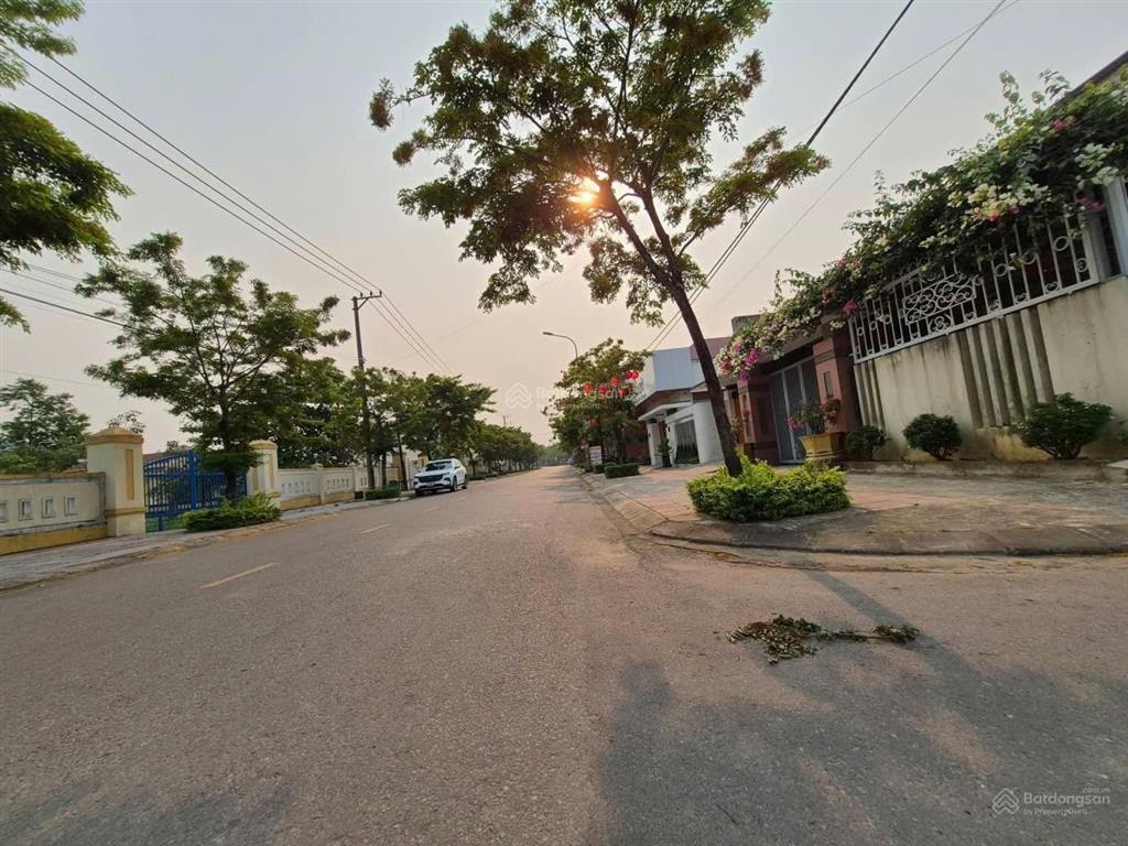 Lô đất đường hàm nghi  cạnh siêu thị  sổ hồng chính chủ
