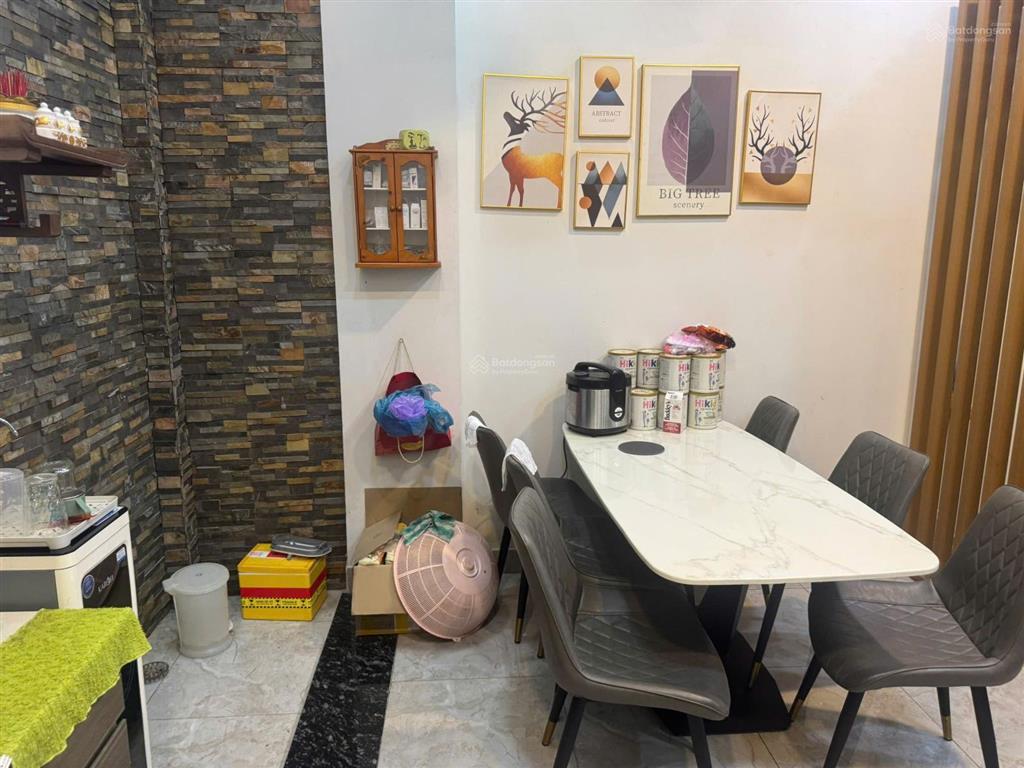 Bán nhà hẻm xe tải mã lò gần lê văn quới dt 4.5m x 14.5m 3 tầng 3pn 3wc để lại full nội thất