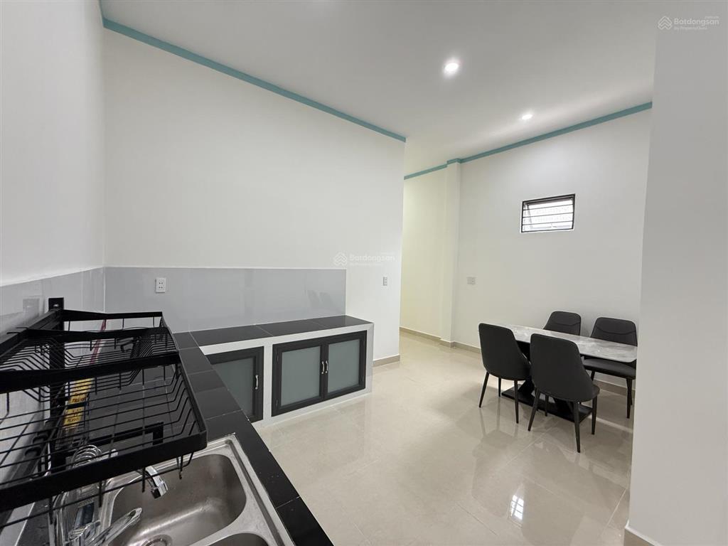 Bán nhà riêng tđc tương bình hiệp cũ gần hồ văn cống , dt 5x27 thổ cư 100% , tặng nội thất , giá rẻ
