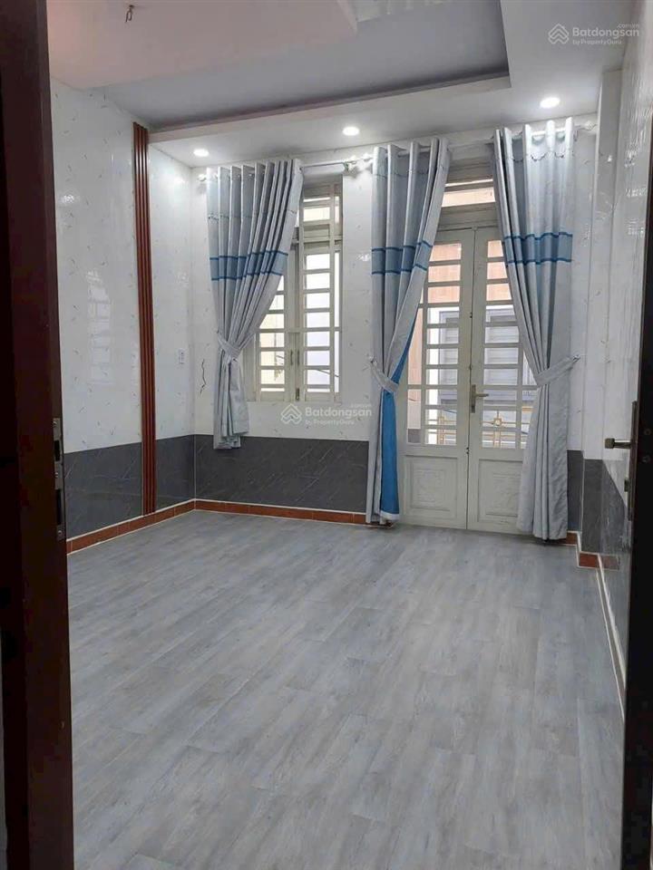 Cho thuê nhà hxh 1/ số 4, p 11, gò vấp, dt 3,5 x 15m. hẻm xe hơi, gần mặt tiền đường
