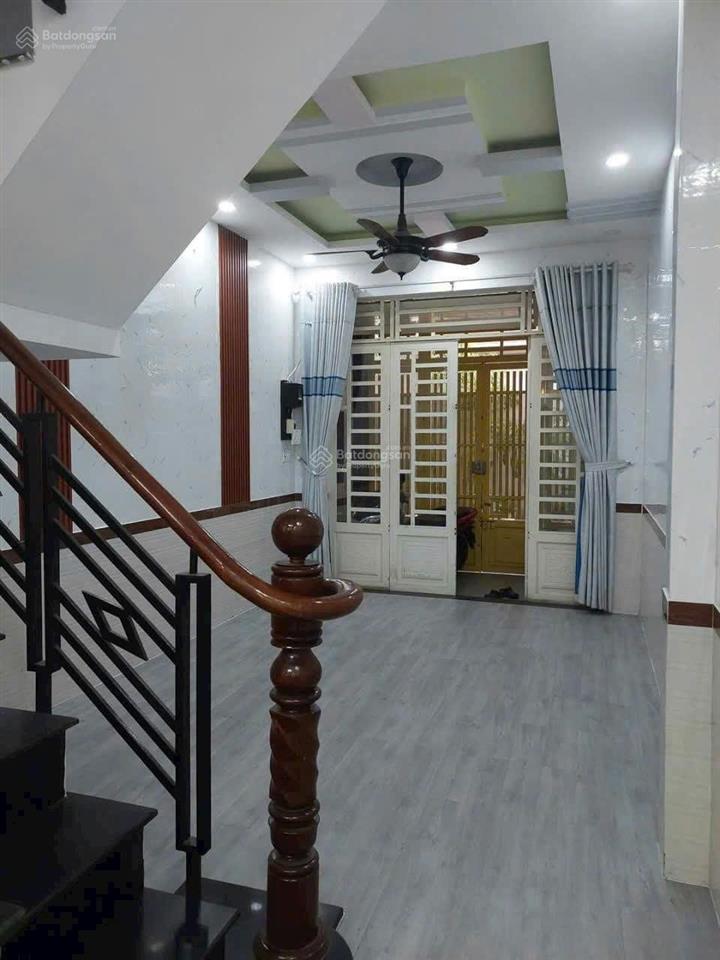 Cho thuê nhà hxh 1/ số 4, p 11, gò vấp, dt 3,5 x 15m. hẻm xe hơi, gần mặt tiền đường