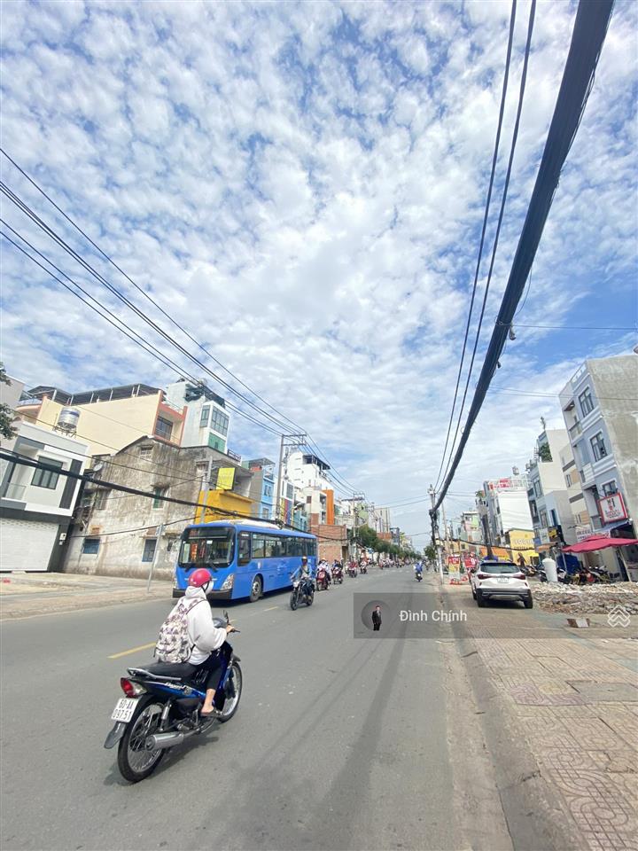 Nhà bán mặt tiền kinh doanh đường cmt8, p5 tân bình. giá trị tăng trưởng cao