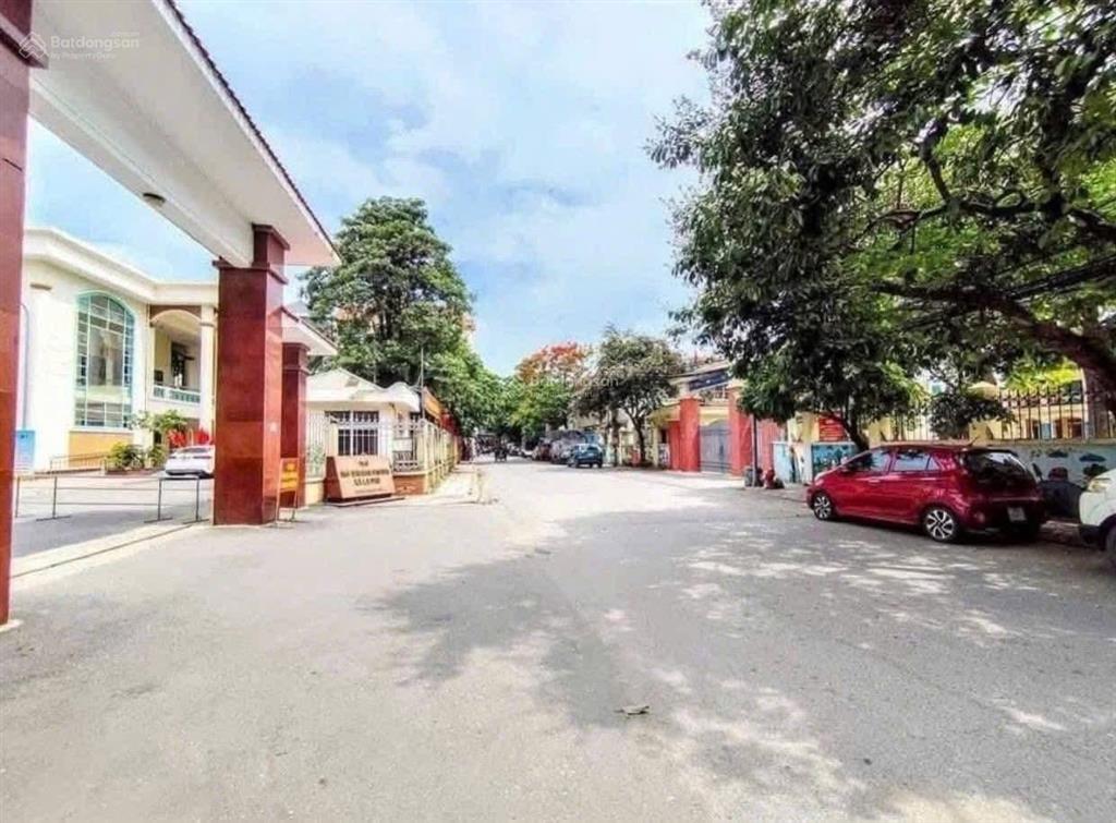 Bán nhà 2 tầng thổ cư sổ đỏ. dt 52.3.m.đường ô tô. ở la phù.xã an khánh hn. hoài đức cũ.