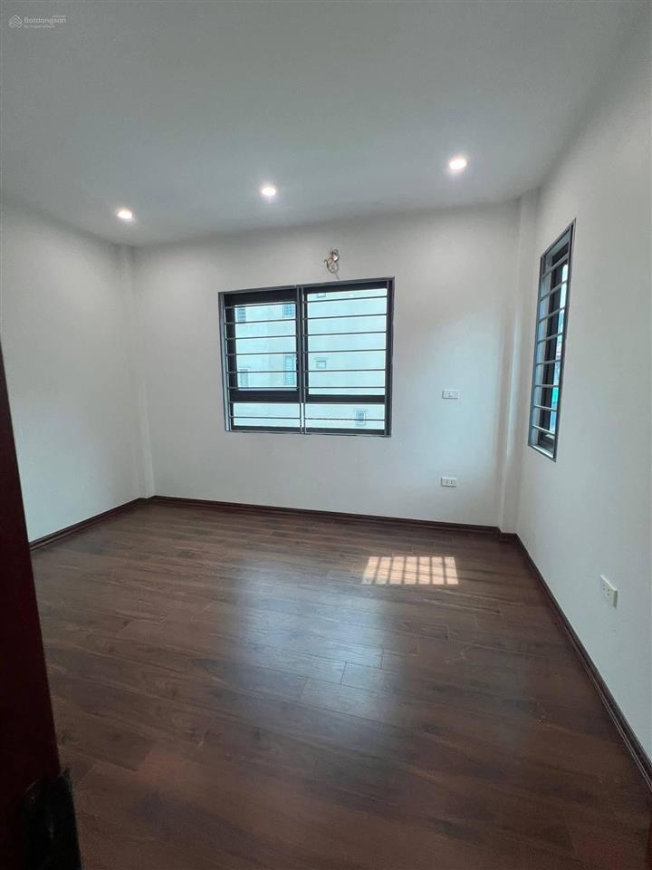 Bán nhà 3.5 tầng. dt 30.1m2. thổ cư. mặt tiền kinh doanh ở la phù, xã an khánh hoài đức cũ