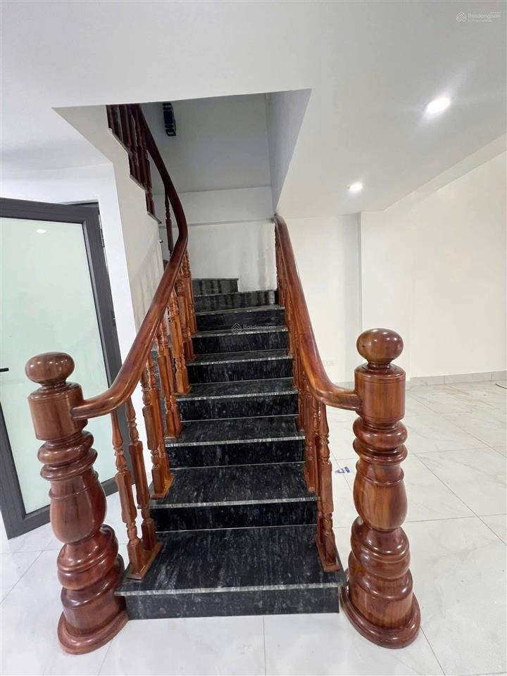 Bán nhà 3.5 tầng. dt 30.1m2. thổ cư. mặt tiền kinh doanh ở la phù, xã an khánh hoài đức cũ