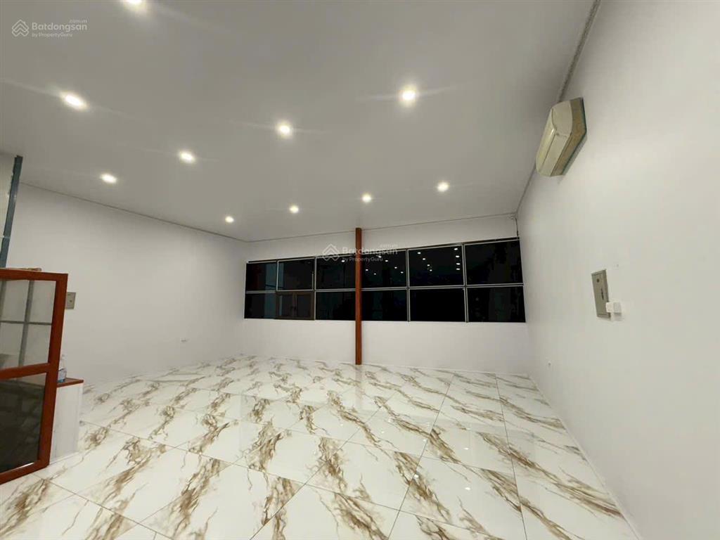 Cần cho thuê quán 100m2 tại nguyên khê đông anh,  0981 288 ***