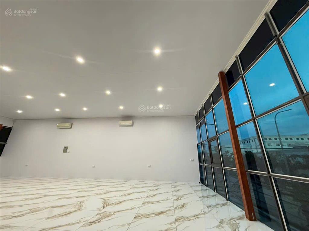 Cần cho thuê quán 100m2 tại nguyên khê đông anh,  0981 288 ***