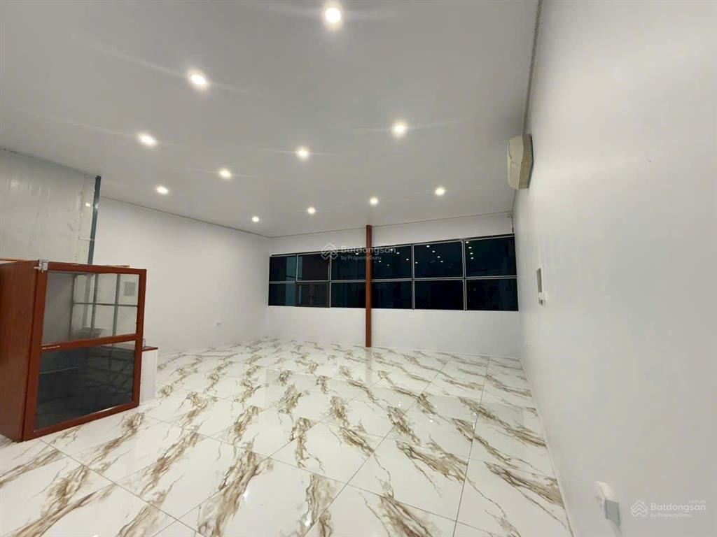 Cần cho thuê quán 100m2 tại nguyên khê đông anh,  0981 288 ***