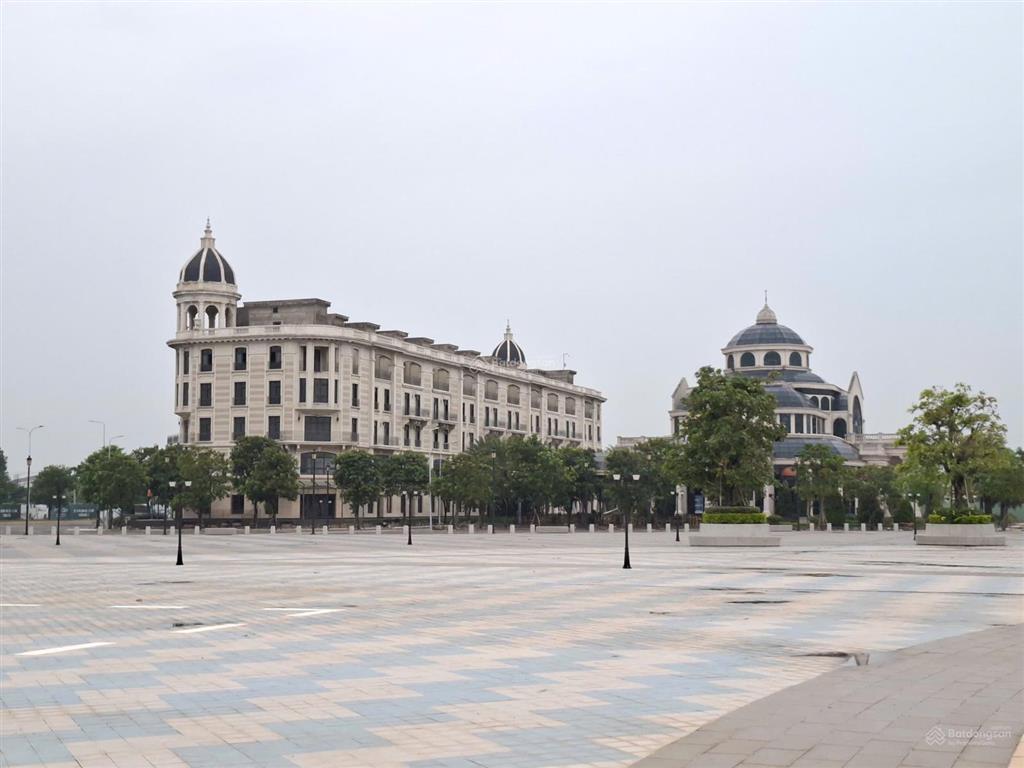 Bán nhà phố kđt aqua city  8 tỷ (thương lượng), giá 49.6 tr/m2, 8x20m, gần clubhouse  đường 19m
