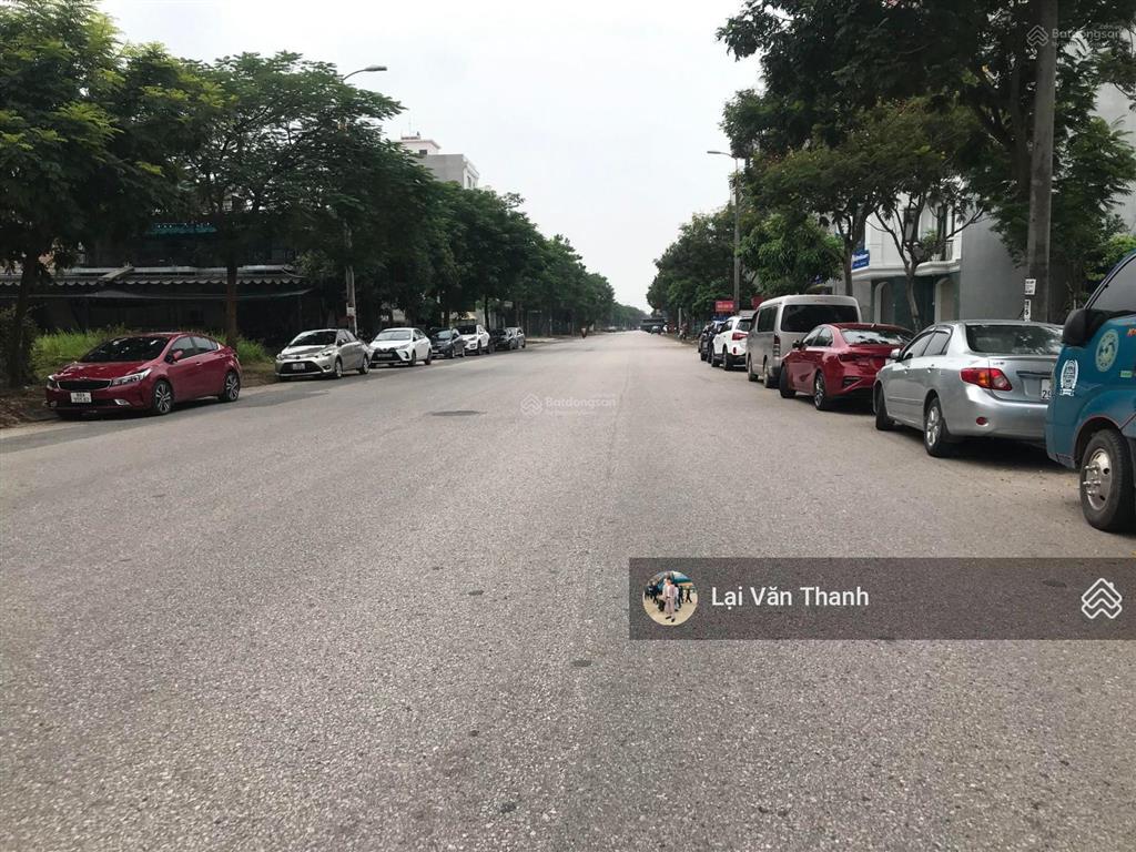 Bán 374m2 đất lô góc sẵn sang tên tại kđt hà phong, mt 23m, gần hồ điều hòa, tay chạm nước