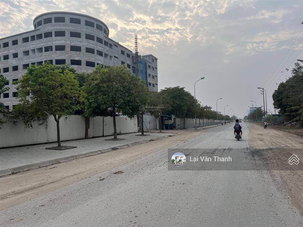 Bán 374m2 đất lô góc sẵn sang tên tại kđt hà phong, mt 23m, gần hồ điều hòa, tay chạm nước