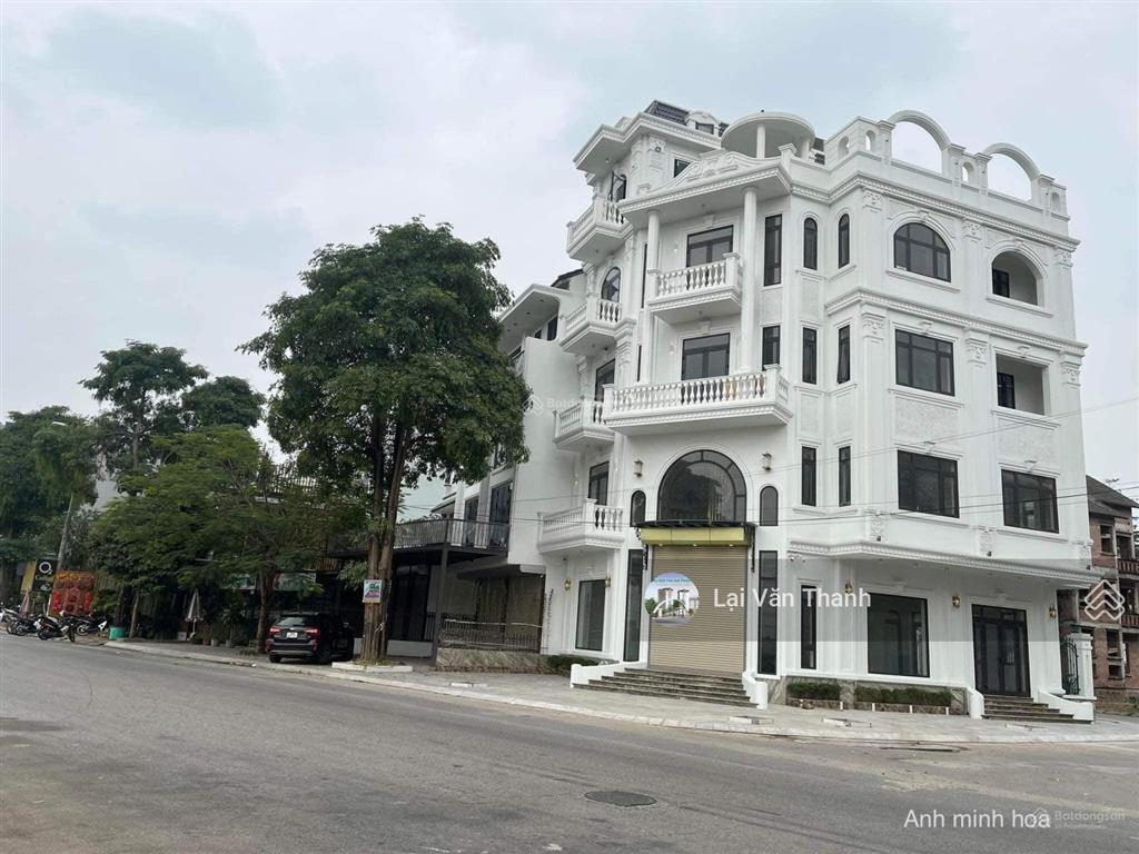 Bán 374m2 đất lô góc sẵn sang tên tại kđt hà phong, mt 23m, gần hồ điều hòa, tay chạm nước