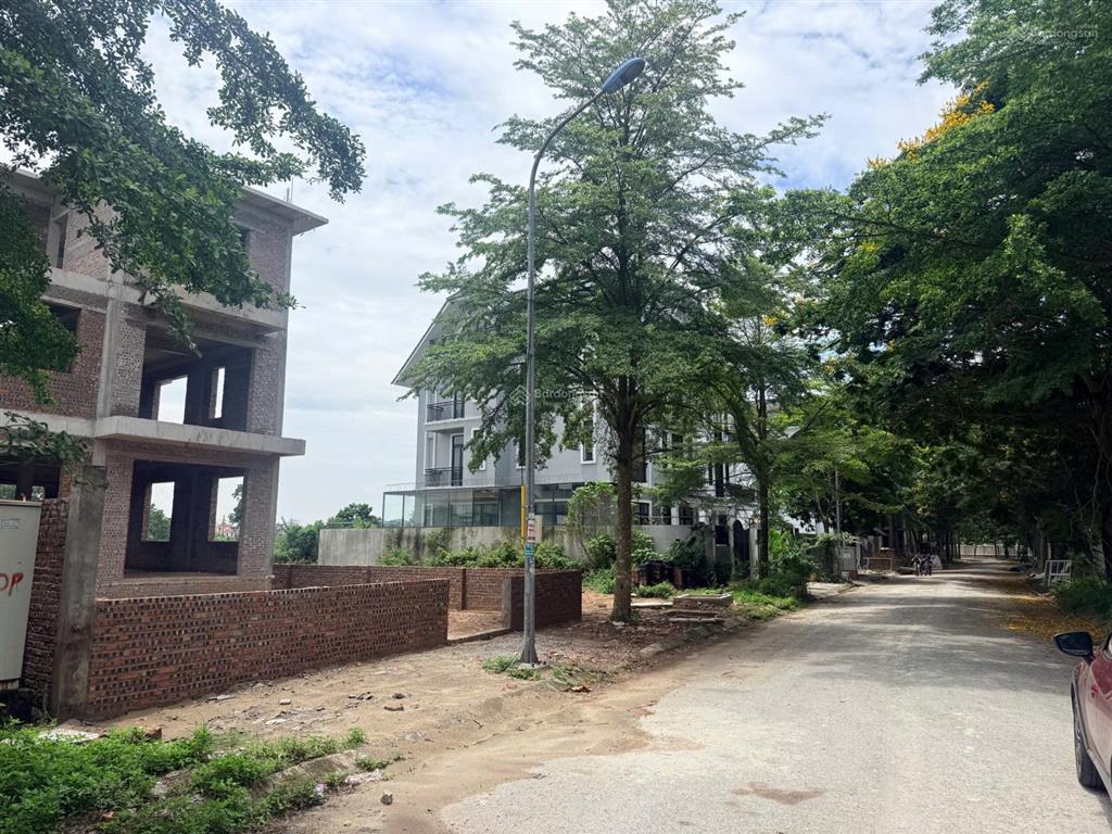 Bán 298m2 đất tặng nhà 3 tầng kđt hà phong 3 mặt thoáng view hồ cạnh công viên