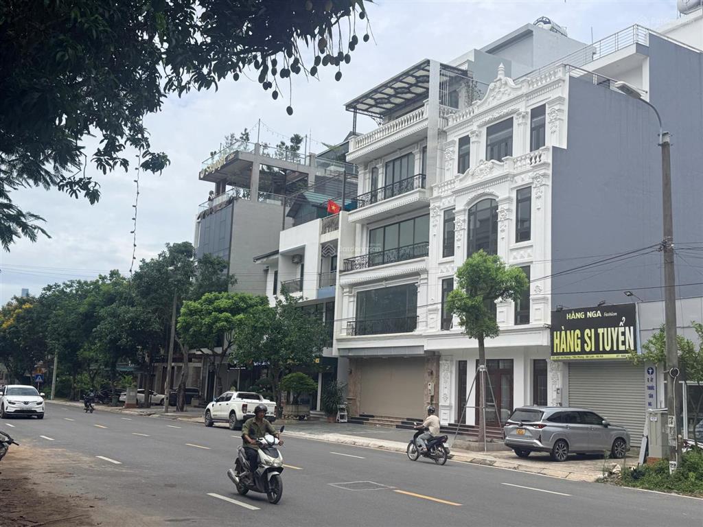 Do không có nhu cầu sử dụng tôi cần cho thuê văn phòng 6 tầng mặt đường 24 kđt hà phong