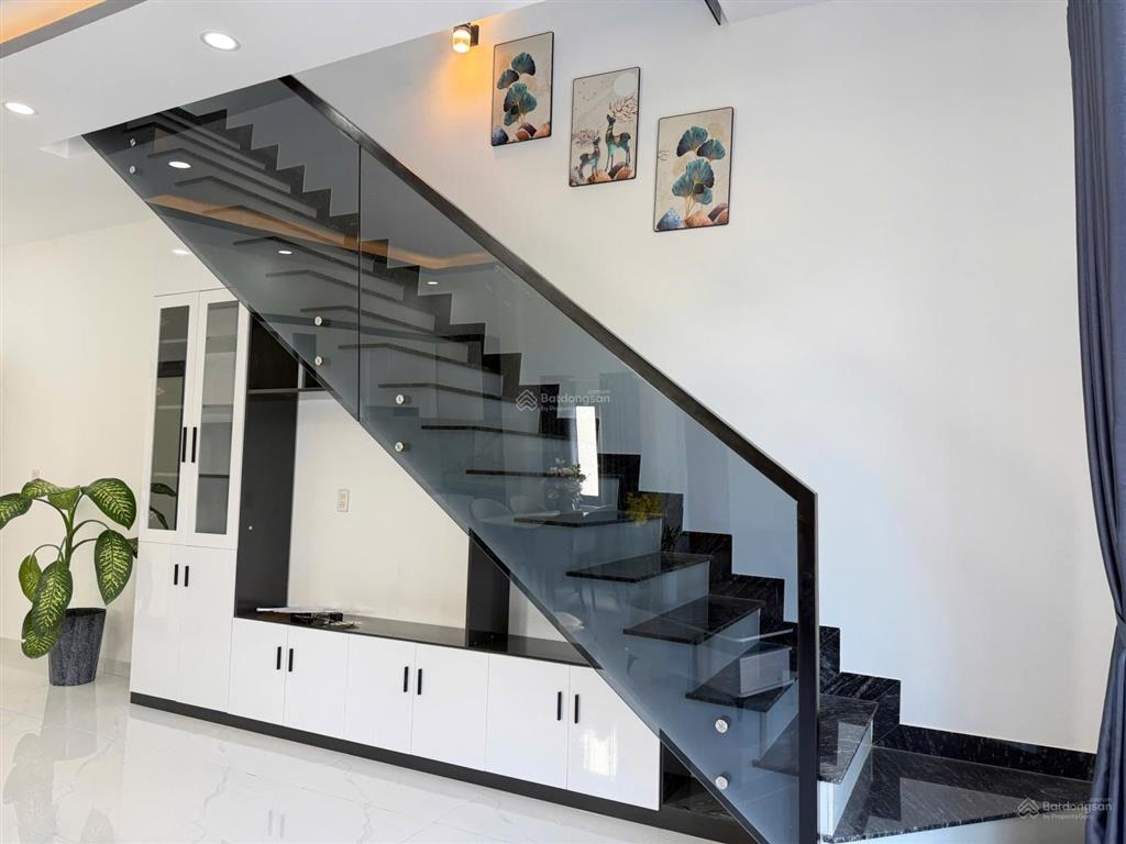 Bán căn nhà đẹp mặt đường rọc cây duối xã diên an, có sổ đỏ, đường nhựa thông