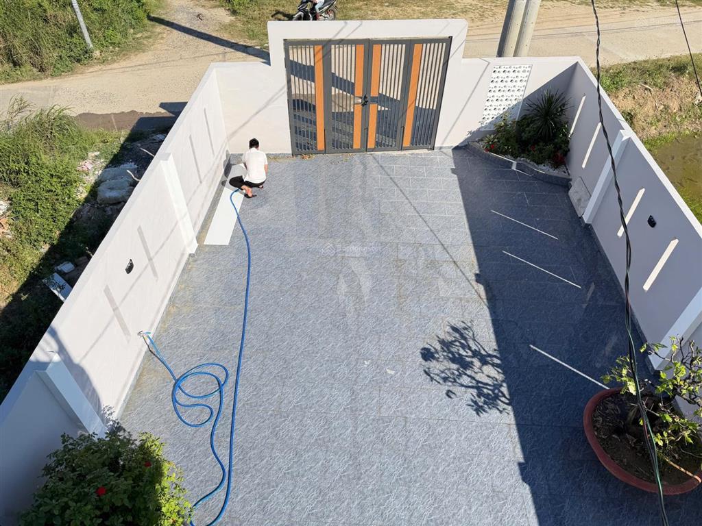 Bán căn nhà đẹp mặt đường rọc cây duối xã diên an, có sổ đỏ, đường nhựa thông