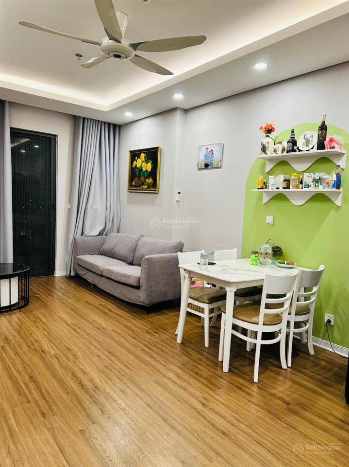 Chính chủ cần bán căn 2pn  74m2 tầng trung đẹp (15  20) chung cư bình minh garden  sẵn sổ đỏ