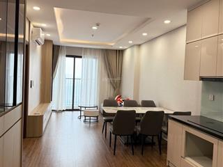 Chính chủ cần bán căn 2pn  74m2 tầng trung đẹp (18  20) chung cư bình minh garden  sẵn sổ đỏ