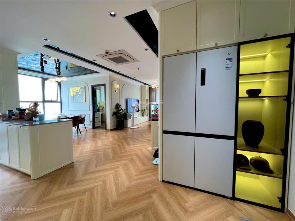 Chính chủ cần bán căn góc 97m2 toà k5 hướng đn view công viên, hồ điều hoà  full nội thất