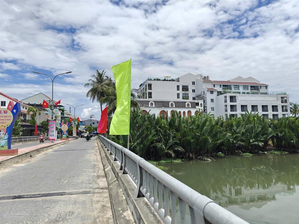 Đất nền view sông thoáng mát, thích hợp xây villa nghỉ dưỡng, đất nở hậu phong thủy đẹp