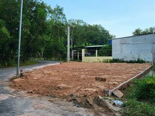 Lô góc đường nhựa, dt 257m, thổ cư 100m  giá 1 tỷ 650 triệu