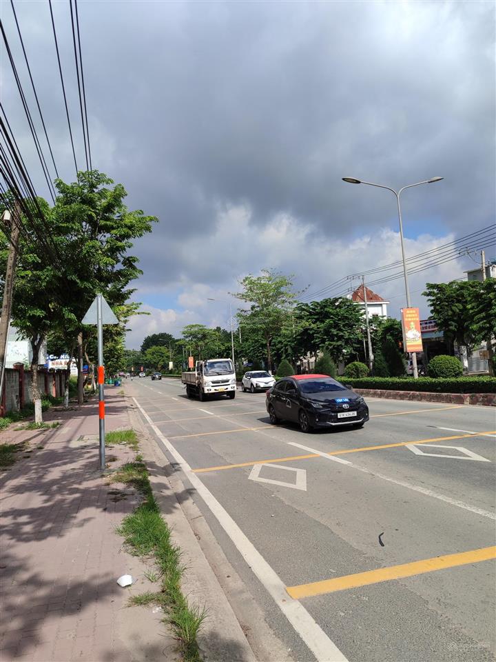 Bán gấp 2.400m đất ngay cổng kcn đất cuốc, bắc tân uyên