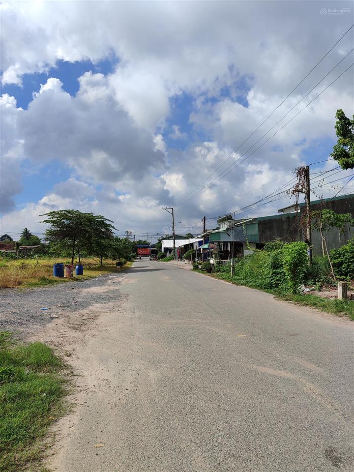 Bán gấp 2.400m đất ngay cổng kcn đất cuốc, bắc tân uyên