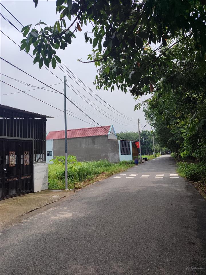 Bán đất gần ubnd chánh phú hòa 5*25m, thổ cư 60m  giá 950 triệu
