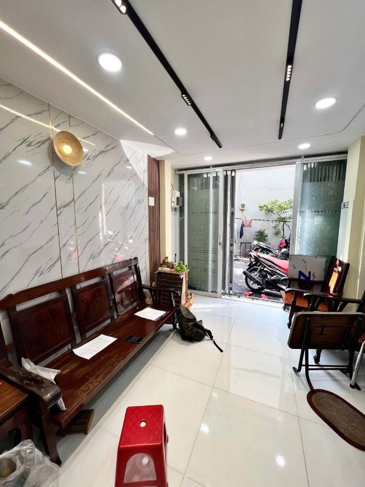 Bán gấp nhà 3 tầng BTCT khu VIP Tân Thành, HXH 4m thông Âu Cơ, ở ngay, chỉ 3.5 tỷ. Hiếm có  ✅ 