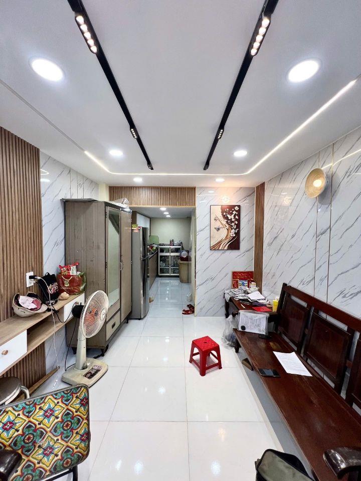 Bán gấp nhà 3 tầng BTCT khu VIP Tân Thành, HXH 4m thông Âu Cơ, ở ngay, chỉ 3.5 tỷ. Hiếm có  ✅ 