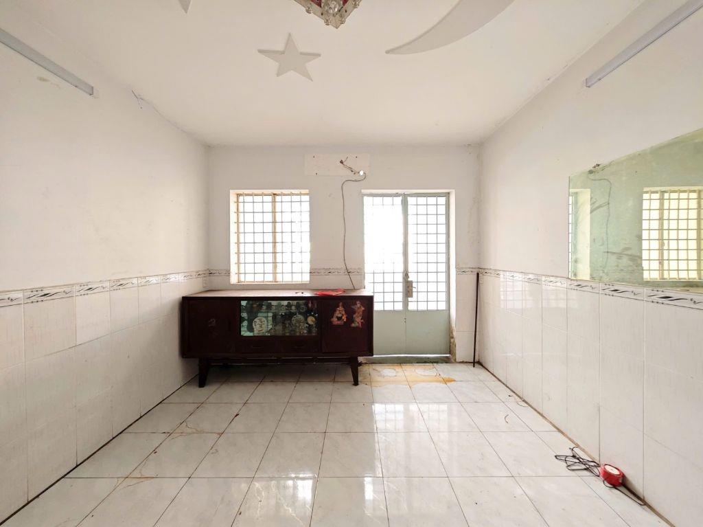 Bán gấp mặt tiền kinh doanh doanh Lạc Long Quân, 4 tầng BTCT gần chợ Tân Bình  chỉ 8.x tỷ.   