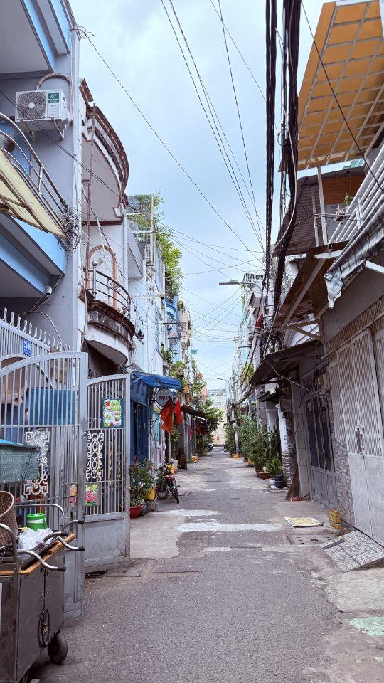 Bán gấp nhà đường Tây Thạnh, TB, hẻm ô tô nở hậu khu sầm uất, gần KCN Tân bình nhỉnh 4.T  🏠
