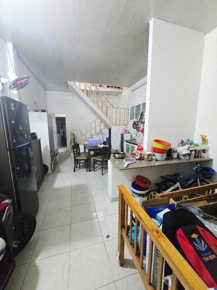 Bán gấp nhà khu vực Gò Dầu sát mặt tiền xe tải đỗ cửa, sầm uất gần Aeon Tân Phú, 8,x tỷ.  🏠