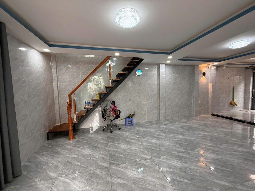 Bán nhà đẹp, xe hơi ngủ trong nhà Đoàn Giỏi 50m² đối diện aeon mall, sầm uất nhỉnh 4 tỷ.  