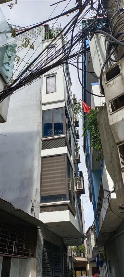 Cho thuê nhà 4 tầng tại thị trấn đông anh, hà nội, ô tô vào được