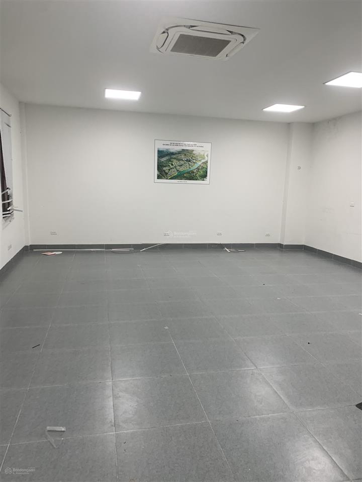 Cho thuê nhà nguyễn hoàng 80m2x5t, ô tô đỗ, full điều hoà, nhà đẹp