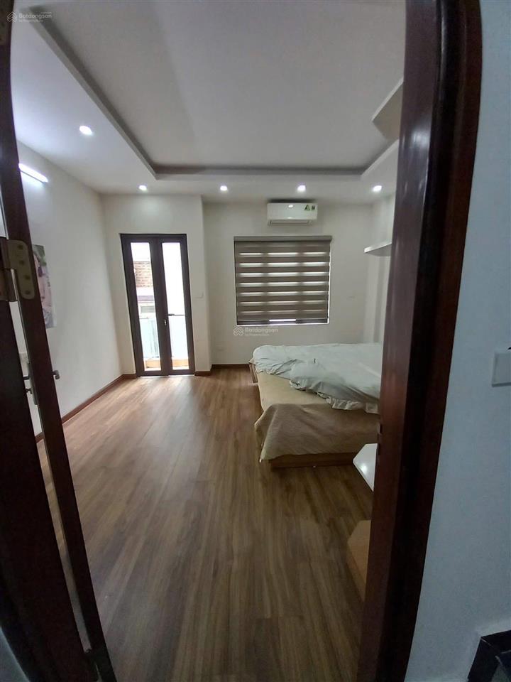 Cho thuê nhà cầu diễn 70mx5t oto đỗ full điều hoà giá 20tr
