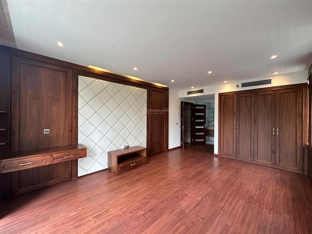 Cho thuê nhà liền kể biệt thự ở mỹ đình, nguyễn cơ thạch, oto đỗ cửa