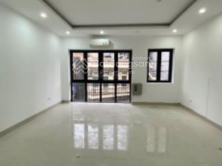 Cho thuê nhà cầu diễn, ô tô đỗ cửa, full điều hoà có thang máy