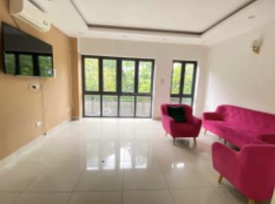 Cho thuê nhà cầu diễn, ô tô đỗ cửa, full điều hòa có thang máy