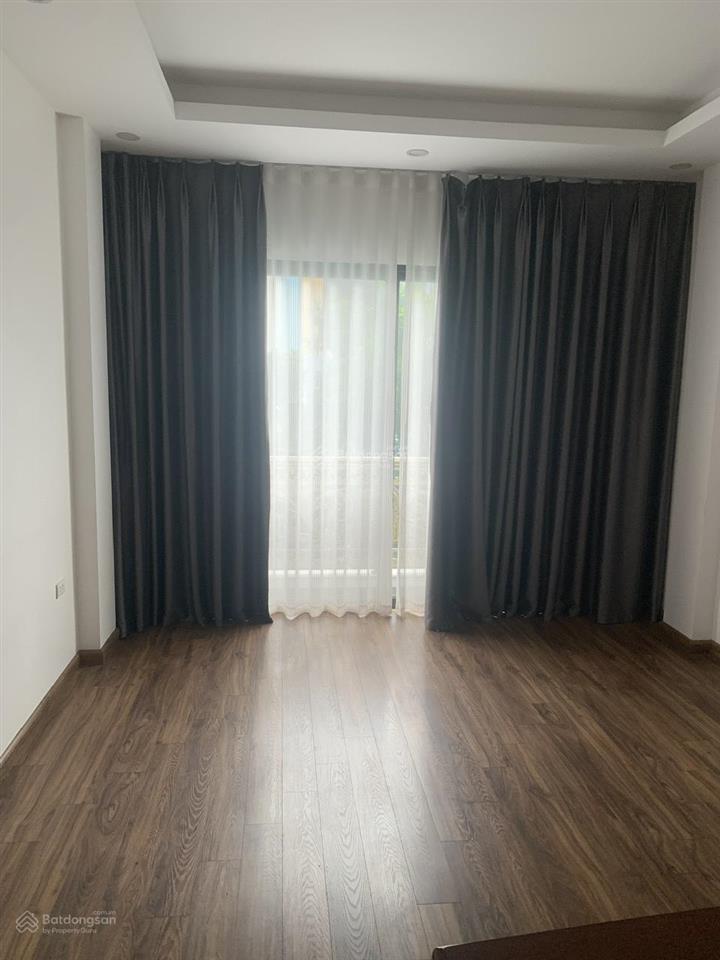 Cho thuê nhà biệt thự ở mễ trì, ô tô đỗ cửa