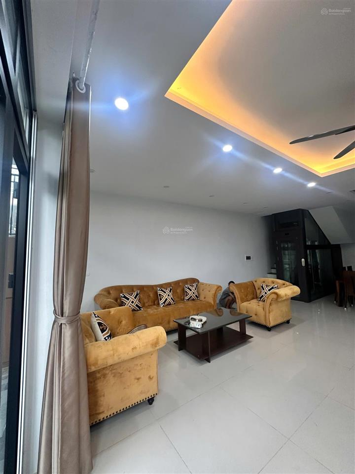 Cho thuê nhà liền kề xuân phương 100m2x5t, nhà mới, full đồ, có thang máy, xe tải đỗ, 28tr